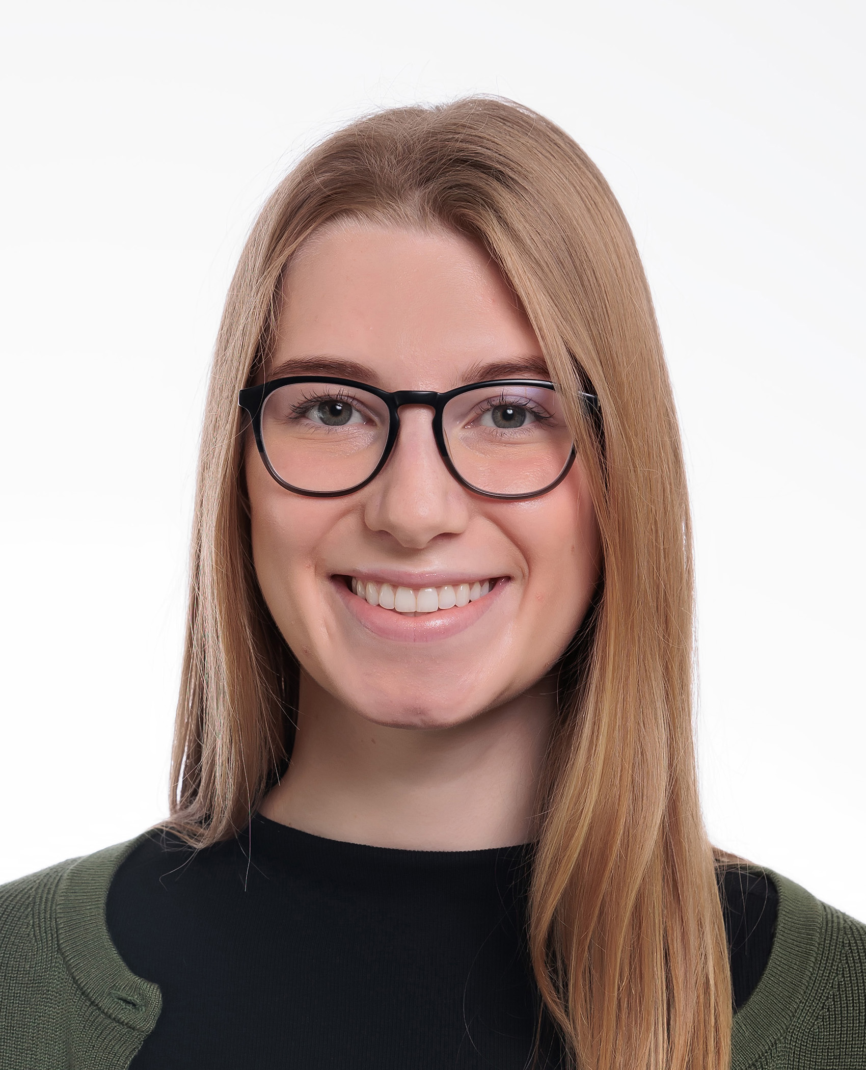 Maya Ferrell, (Entering Class of 2024; MSTP) - Medical Student Admissions